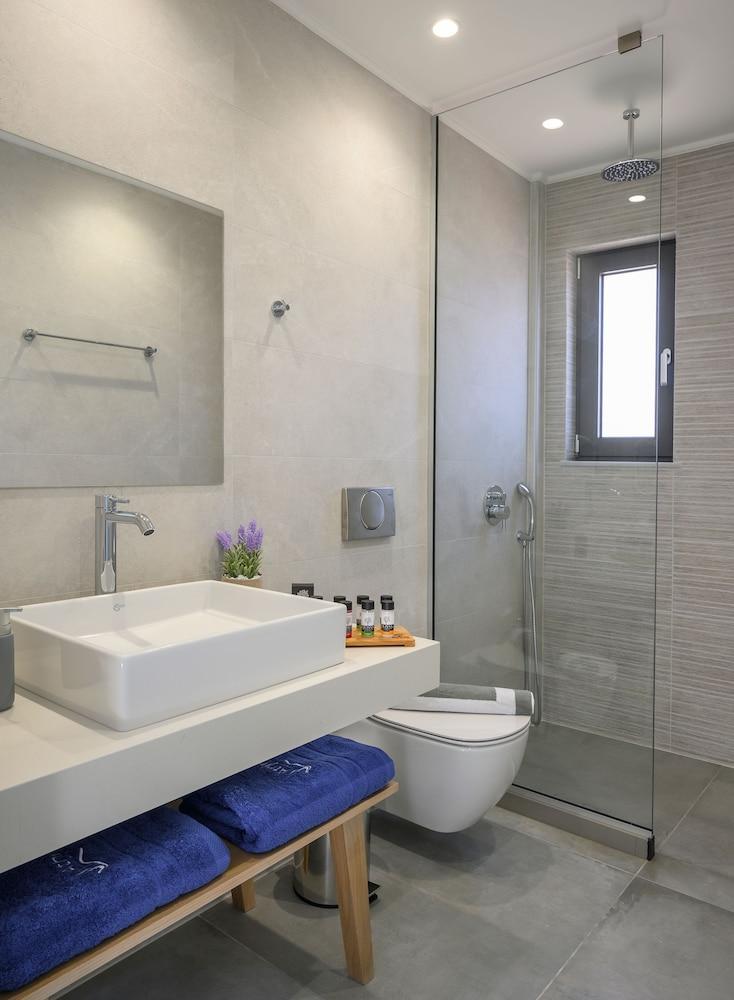 Athina Suites Luxury Suites Near The Sea Platanias Platanés Екстериор снимка