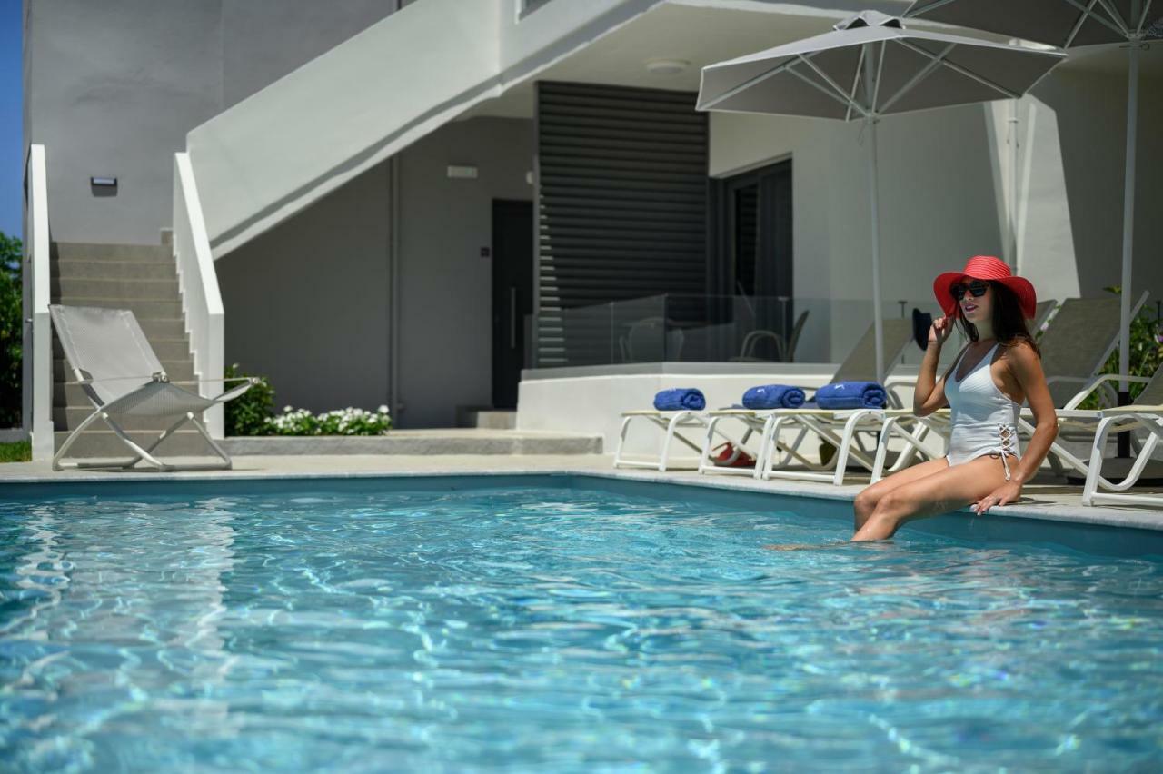 Athina Suites Luxury Suites Near The Sea Platanias Platanés Екстериор снимка