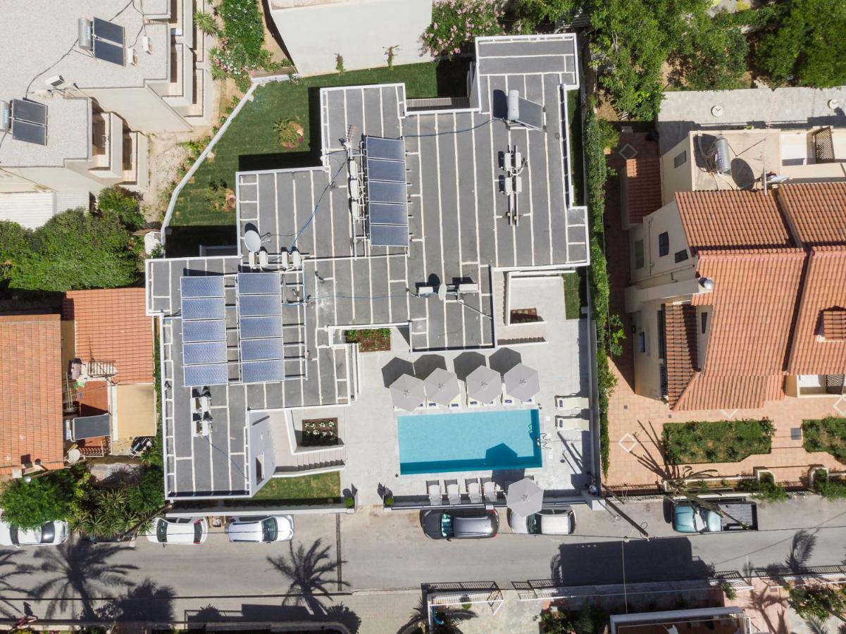 Athina Suites Luxury Suites Near The Sea Platanias Platanés Екстериор снимка